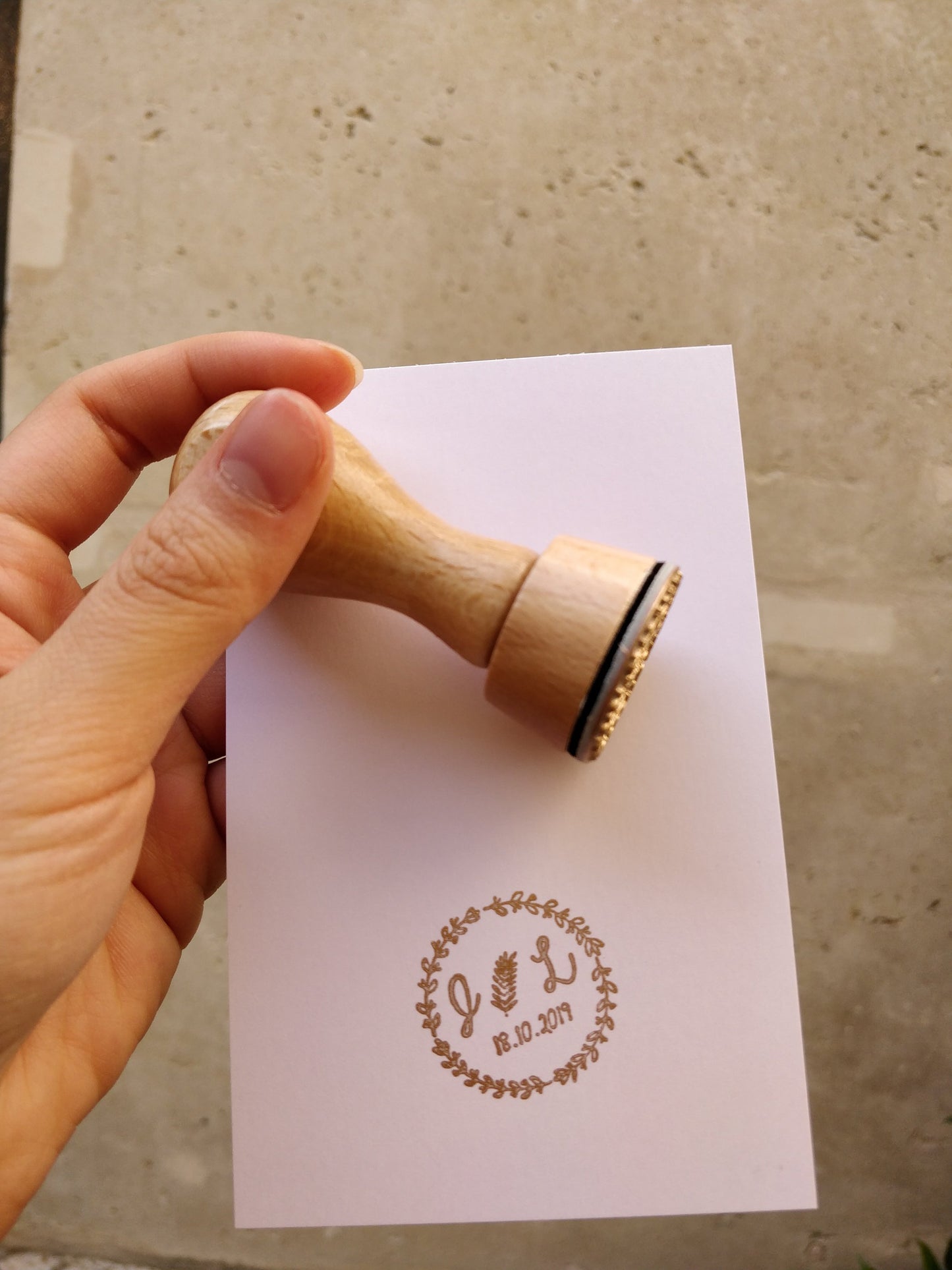 Tampon mariage personnalisé avec vos prénoms, initiales et date de mariage, tampon personnalisable, tampon vintage bois modèle HA