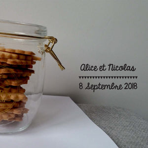 Tampon biscuit mariage Alice & Nicolas avec monture sur mesure pour personnaliser vos sablés ou cookies, vos biscuits seront absolument uniques